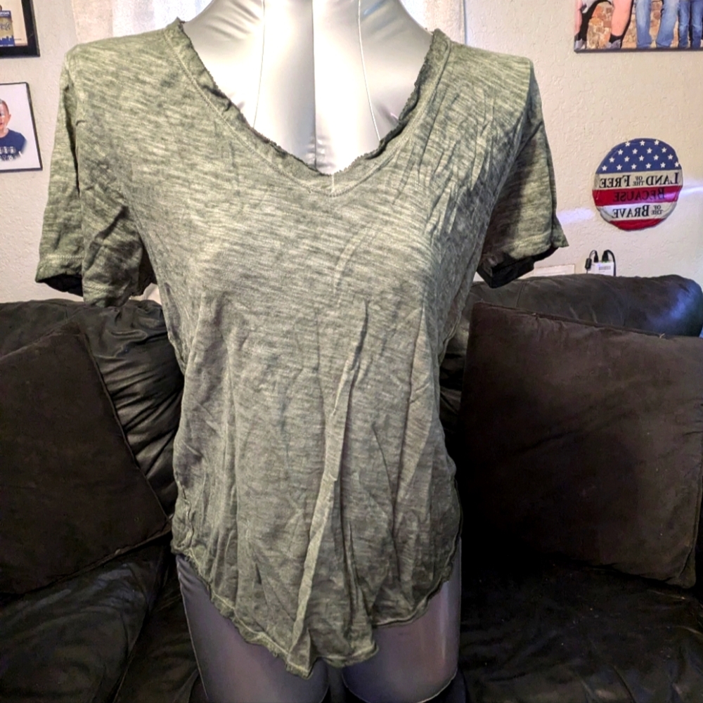 Maeve by Anthropologie Small Vneck